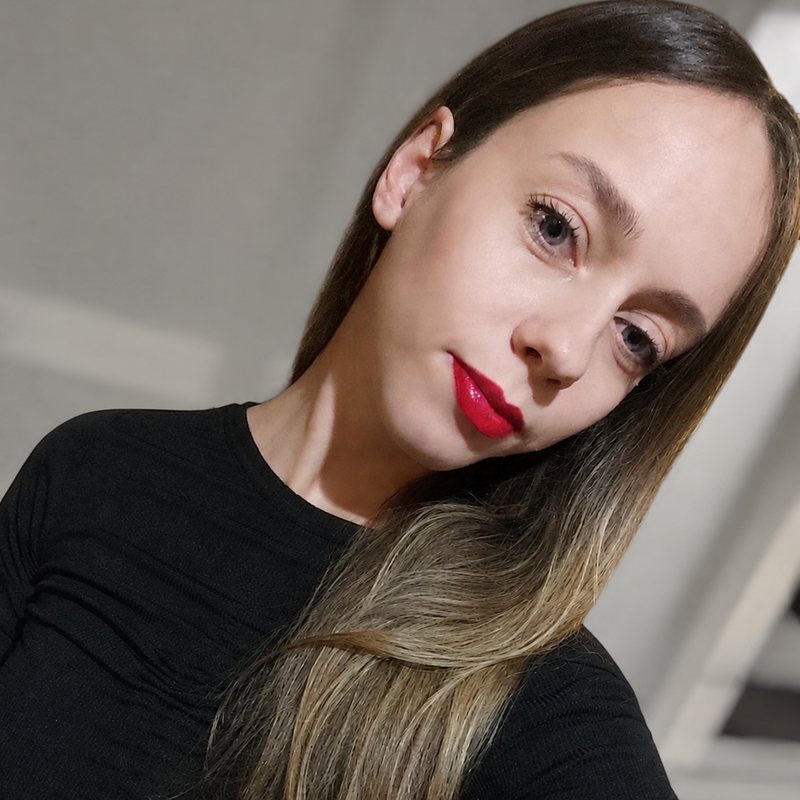 Олена